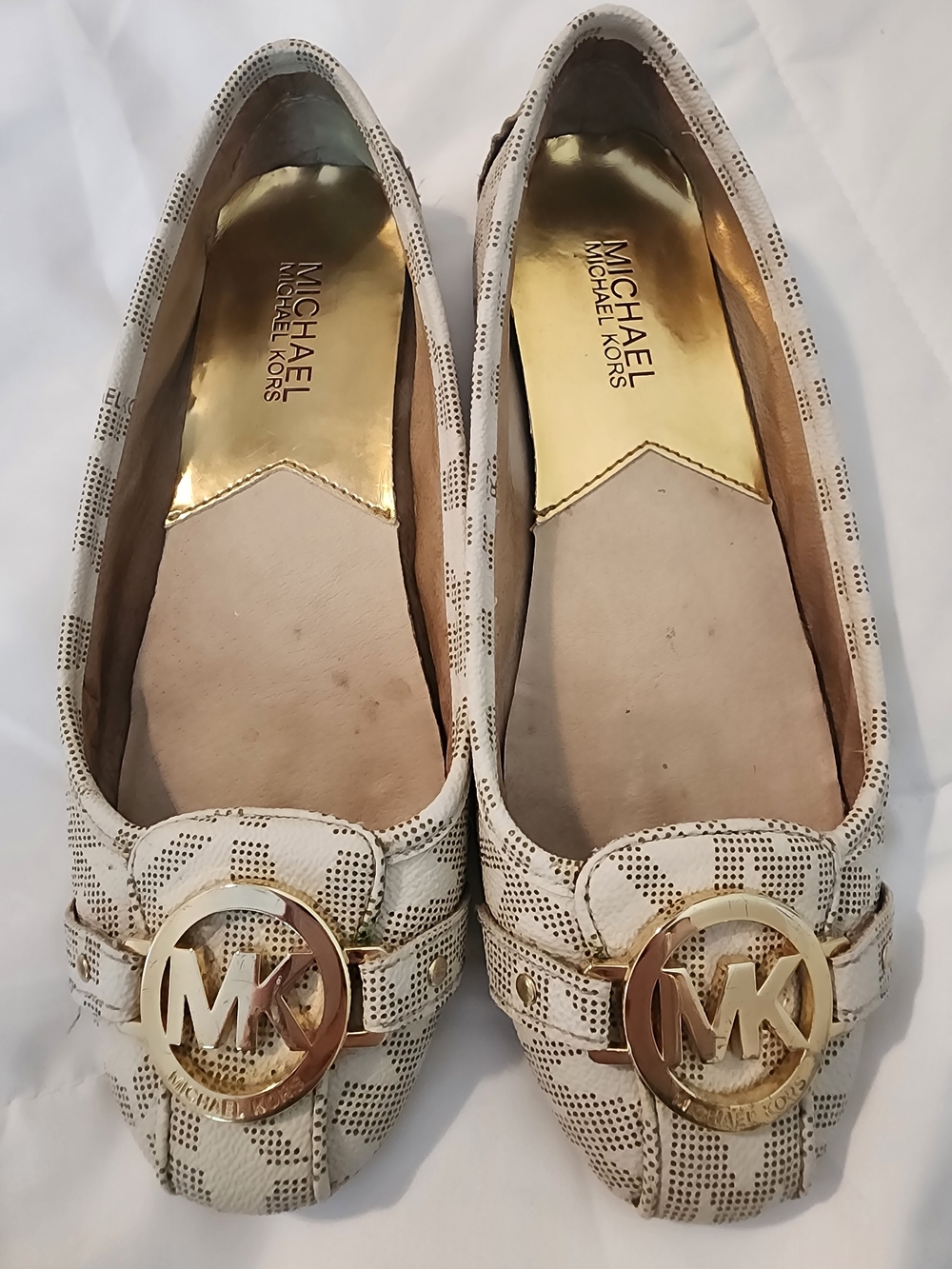 Michael Kors Women's Cream Logo Ballet Flats - Picture 2 of 8